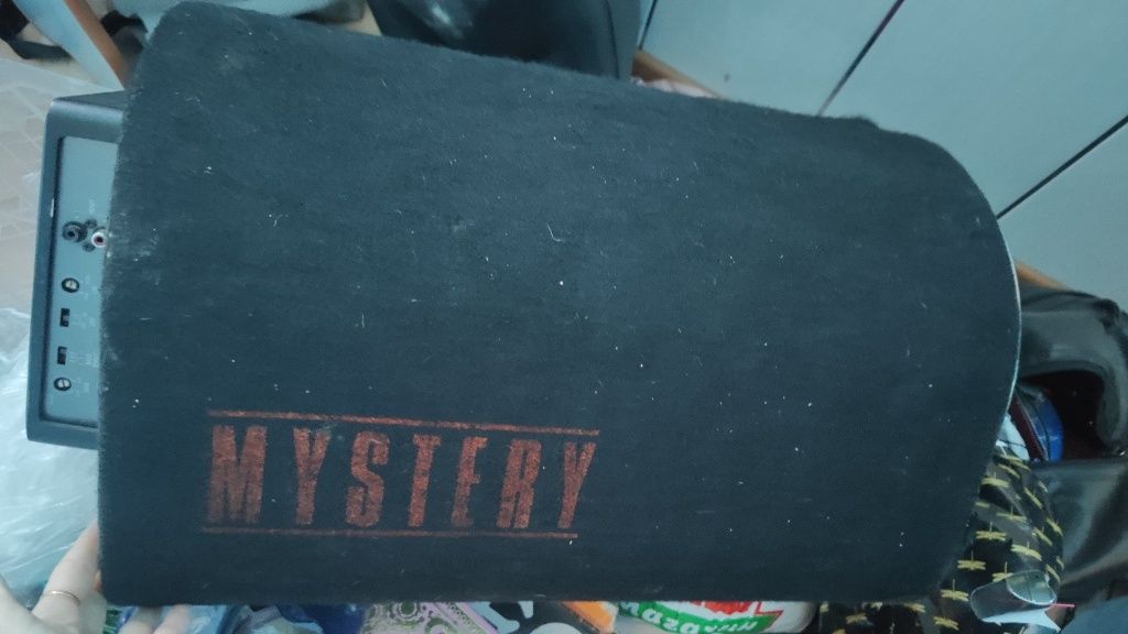 Продам сабвуфер в машину