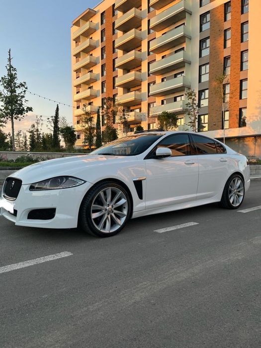 Jaguar XF 2.2 D trapa/ piele