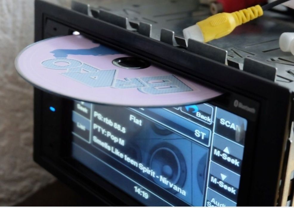 Multimedia Auto Clarion VX402E 700 Lei