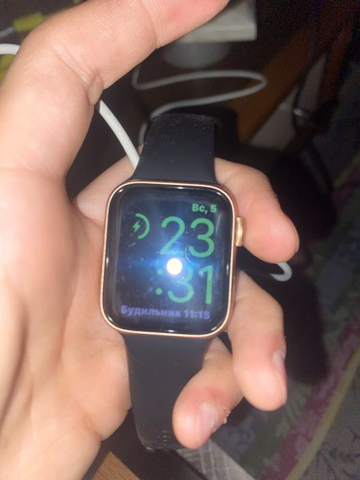 Apple watch SE 40mm 95% аккумулятор продаю