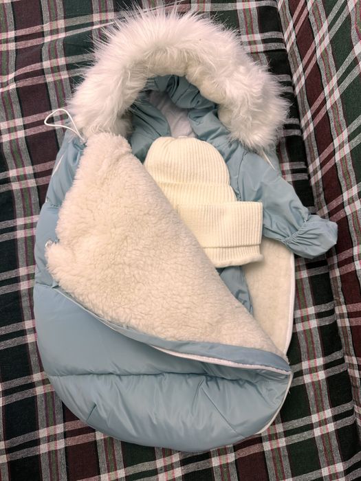 Продам кокон на выписку! Пользовались совсем чучуть ! За 20.000 тг……..