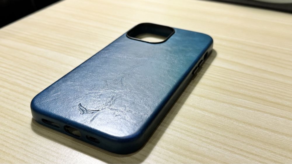 Кожанный Чехол NotAnotherCase для iPhone 13 Pro Max