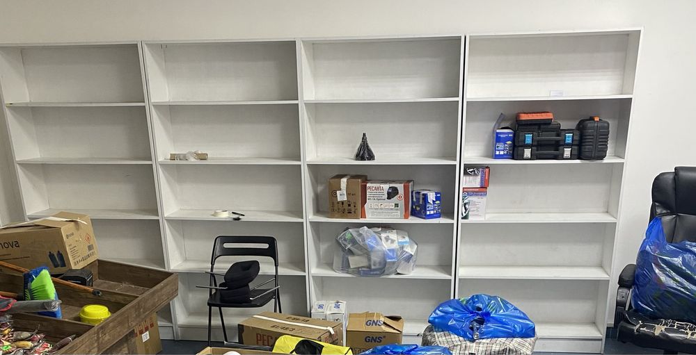 Продается стелажи полки