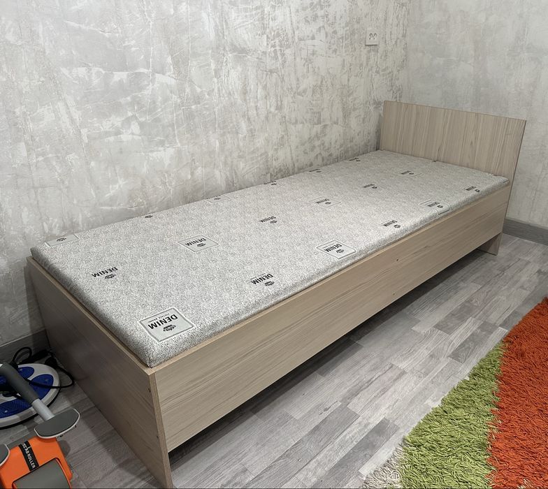 Кровать. Одноместная кровать.