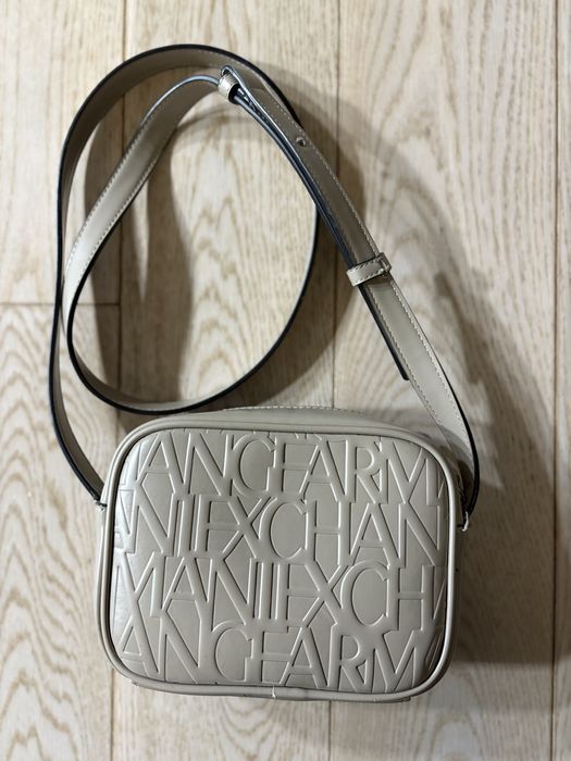 Бежова чаничка Armani Exchange