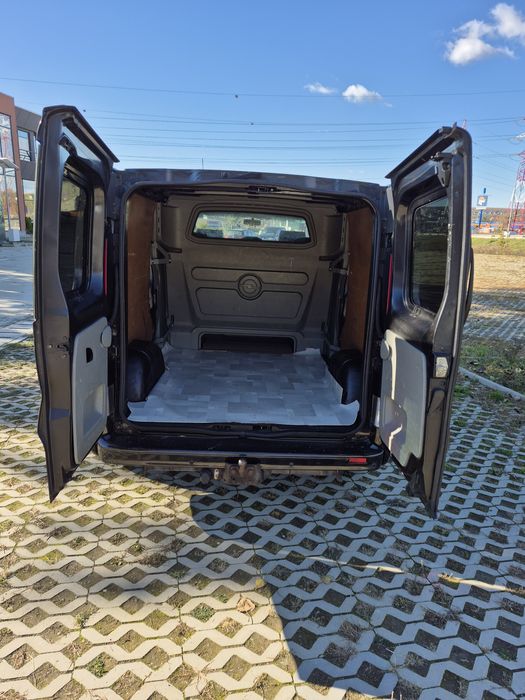 Vand Opel Vivaro 2.5 CDI