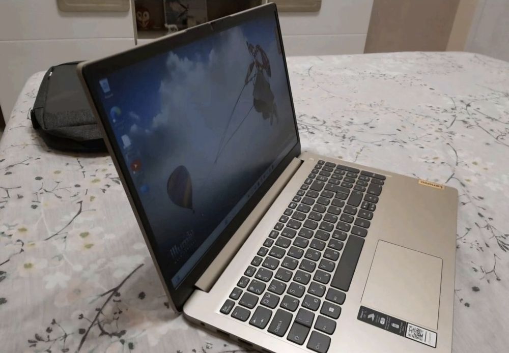 Lenovo IdeaPad 1 15ALC7