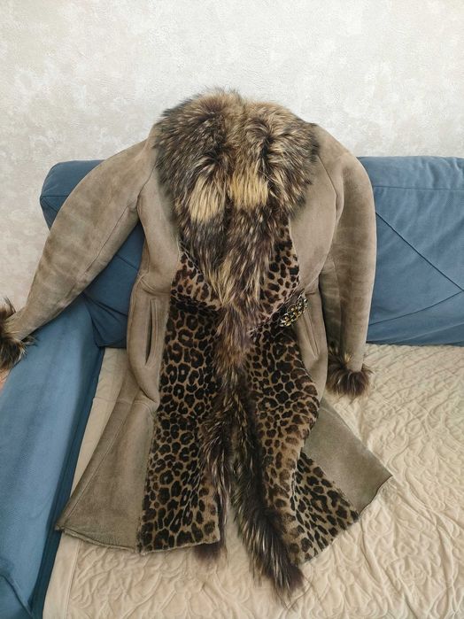 Продам зимнюю дубленку
