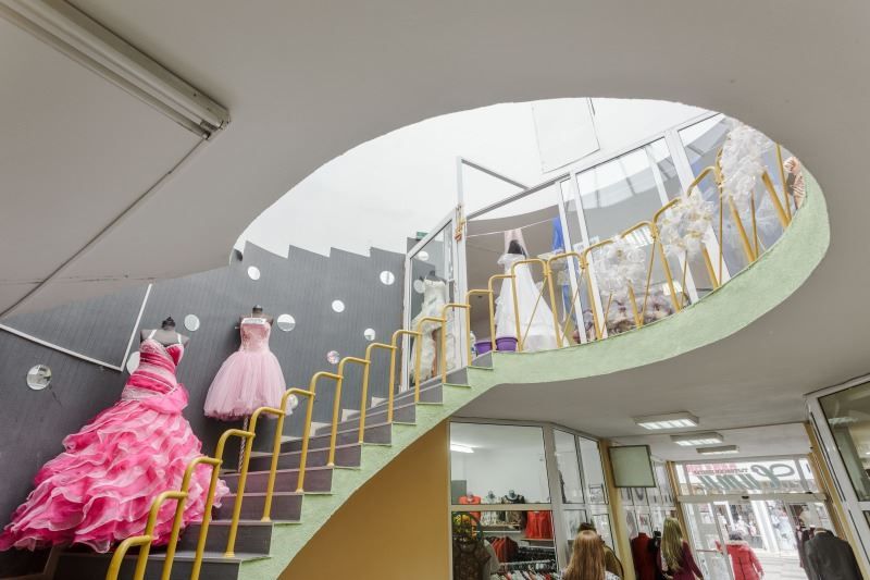 Продава се Магазин в Плевен, Идеален център - 831 кв.м за 1866 €/кв.м - Снимка #6