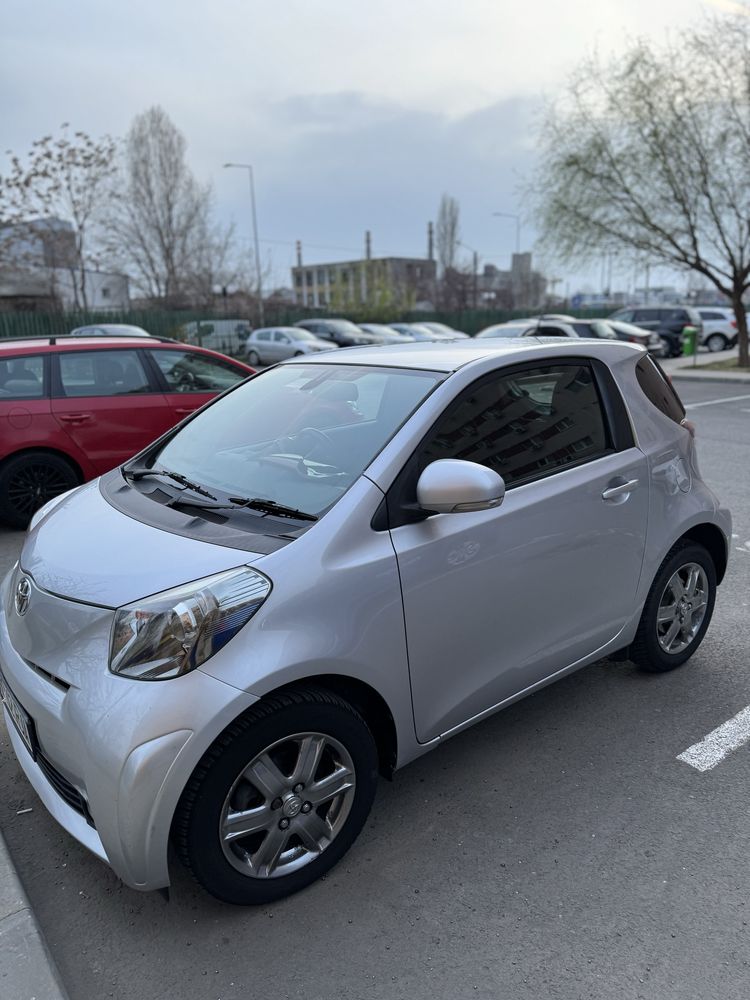 Vand Toyota IQ (volan dreapta) 2012 1.0L