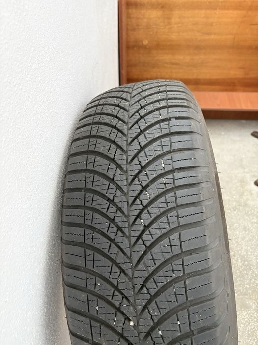 Vand 2 cauciucuri GoodYear 235 65 17 108W dot 1123