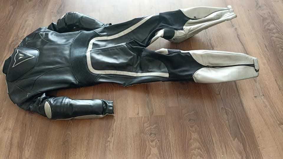 Dainese цял racing екип