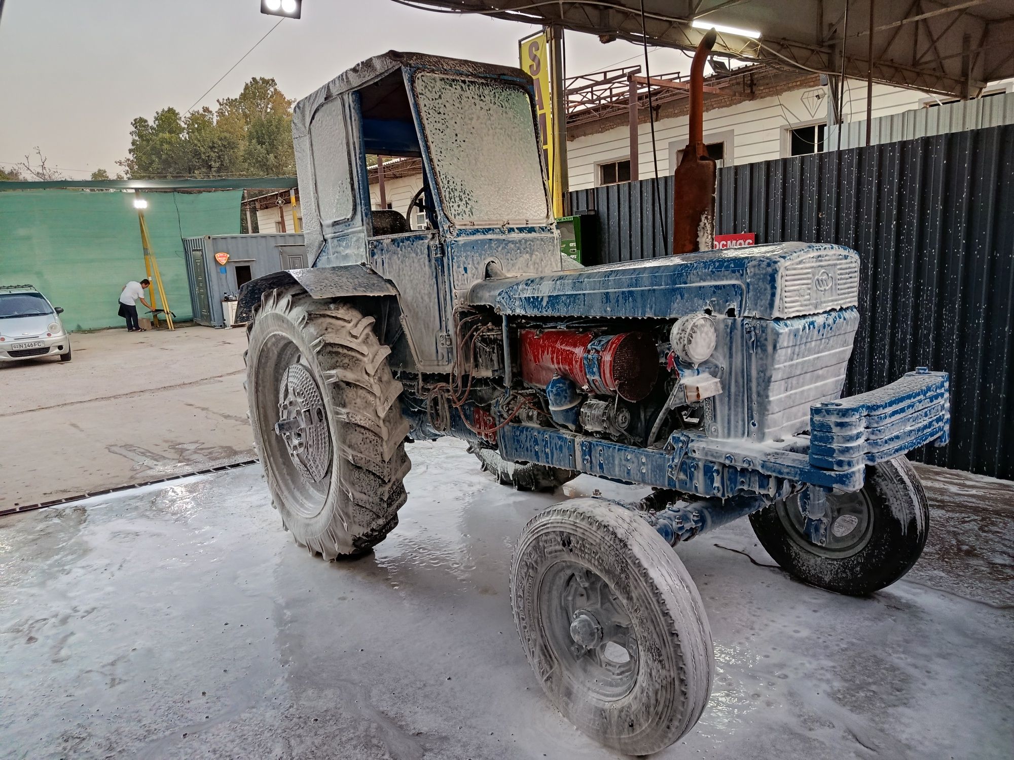 T28 xachka traktori