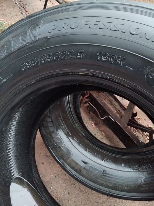 Продам Шины в количестве 2 шт.б/у 355/55R22.5 160K
