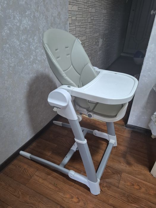 Детский стул для кормления