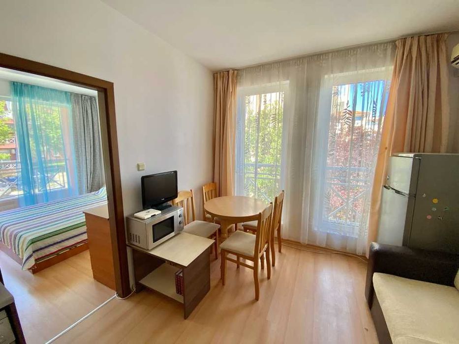 Продава се Двустаен апартамент в к.к. Слънчев бряг - 42 кв.м за 1060 €/кв.м - Снимка #3