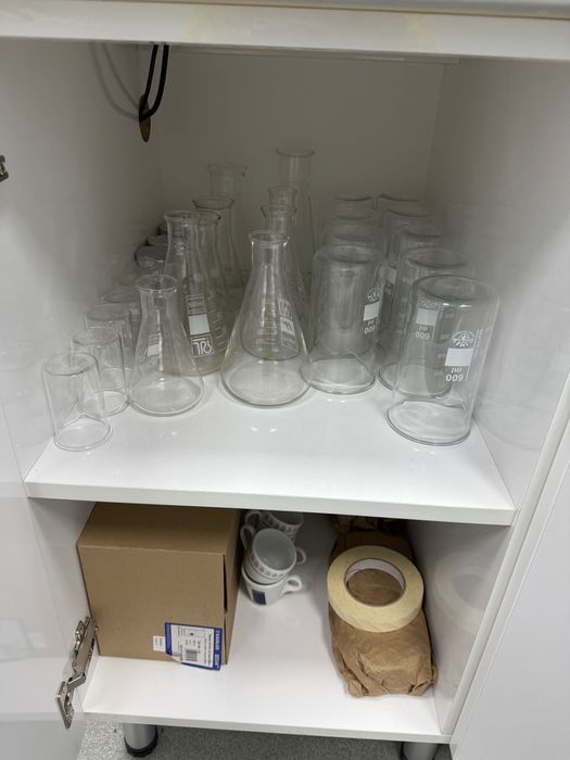 Стъклария, пипети