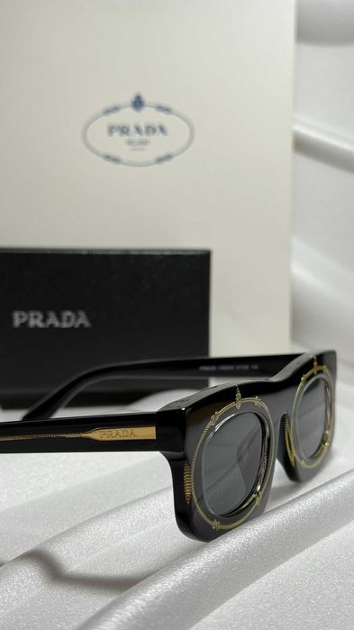 Дамски слънчеви очила Prada Lux
