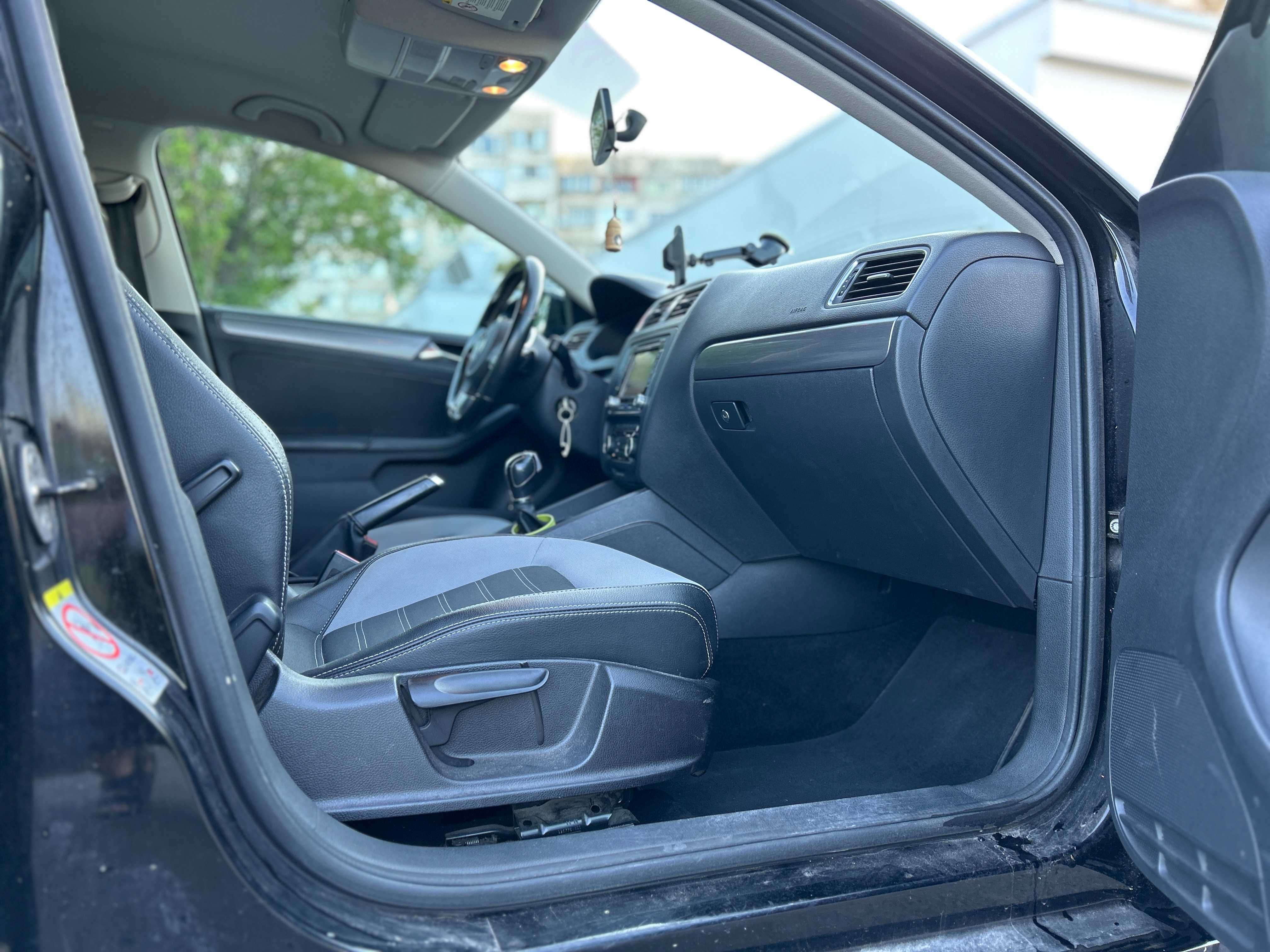 VW Jetta MK6 DSG 2011