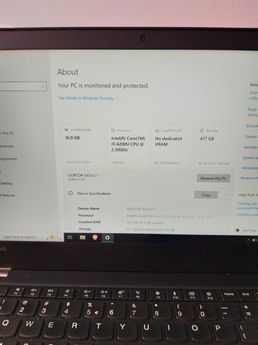 Lenovo ThinkPad.
