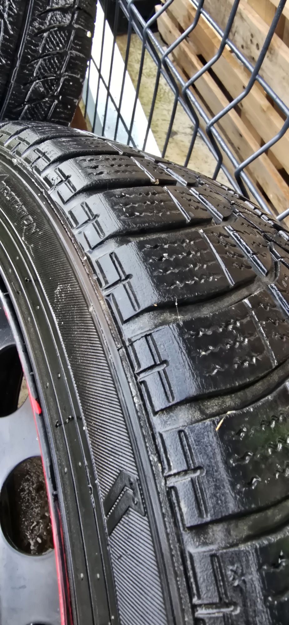 Джанти с гуми БМВ BMW 5x120 224/45/17 железни с зимни гуми
