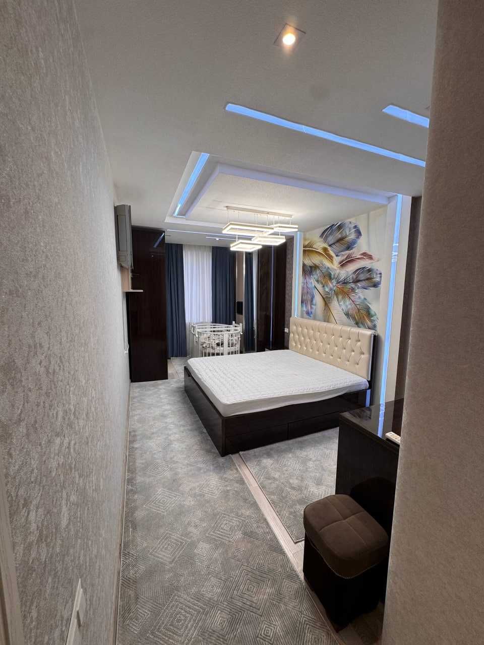 Квартира 4 комнаты, 136 м², евро-люкс, с мебелью, Мирзо-Улугбек`