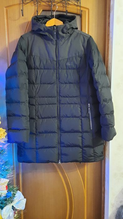 Женский пуховик  Jack Wolfskin Оригинал.