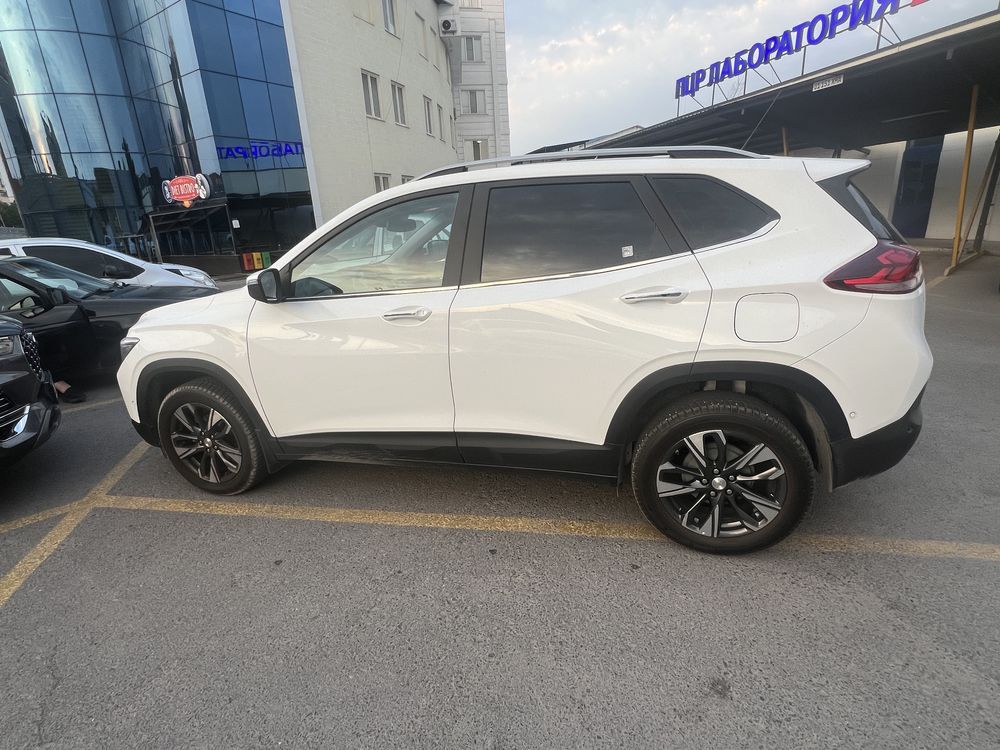 Tracker 2 Premier