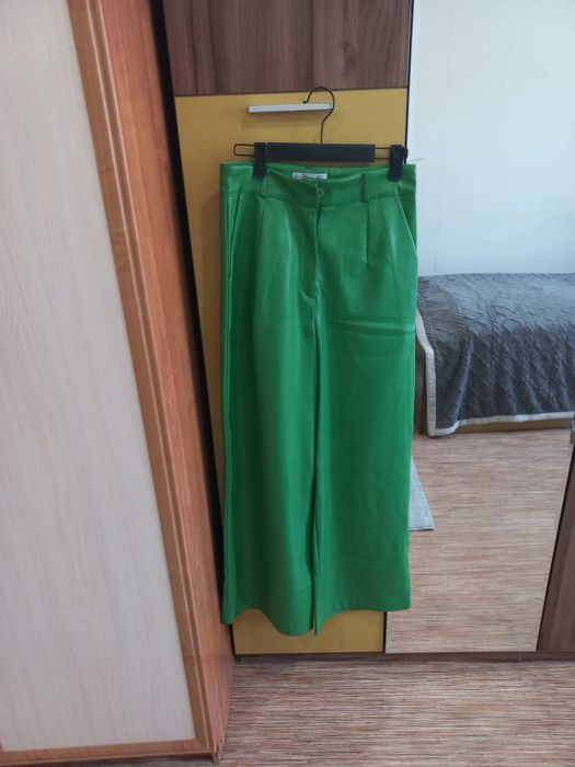 Продам кожанные брюки