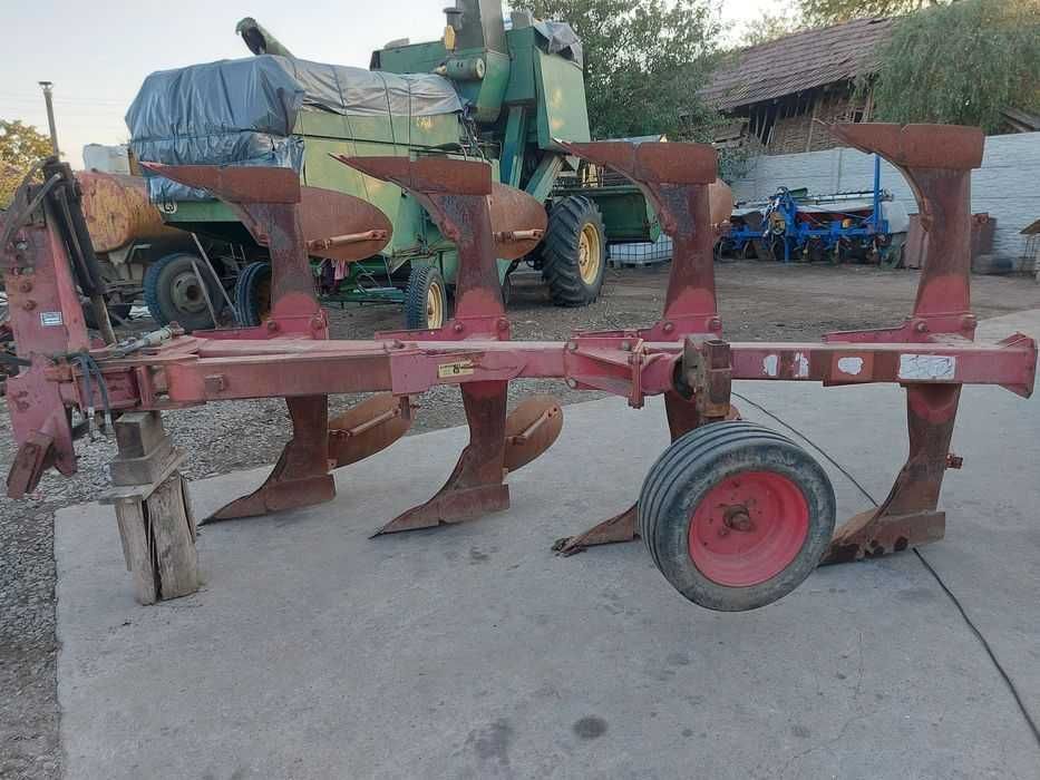 Vând plug naud 4+1 (nu kuhn,lemken )