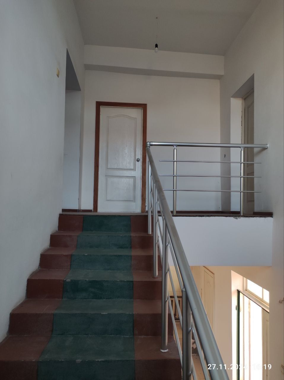 Shahrisabz , Qorasuvdan 2 qavatli uy (kotej) sotiladi