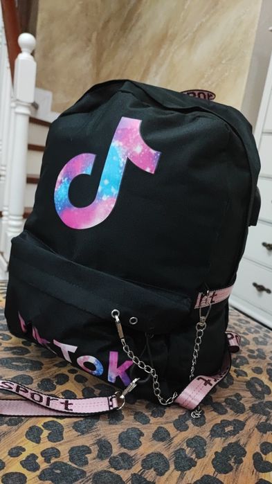 Ghiozdan, Rucsac adolescenti.