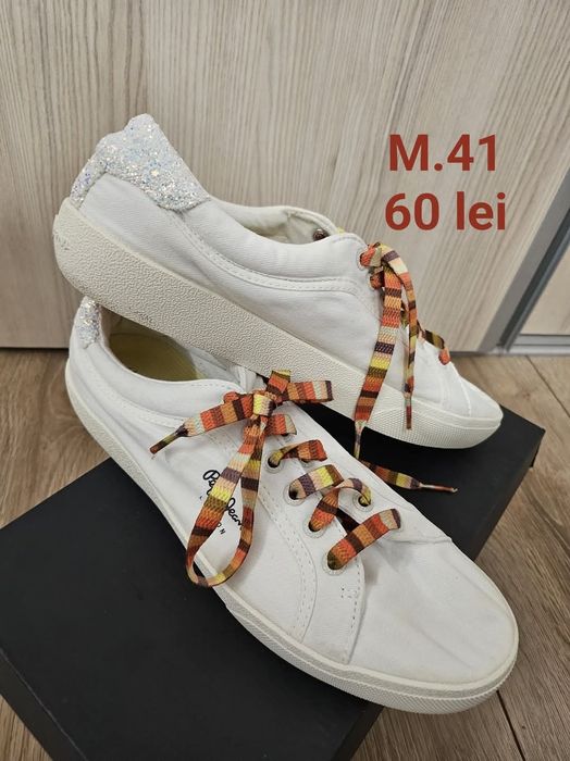 Pantofi, ghete, teniși