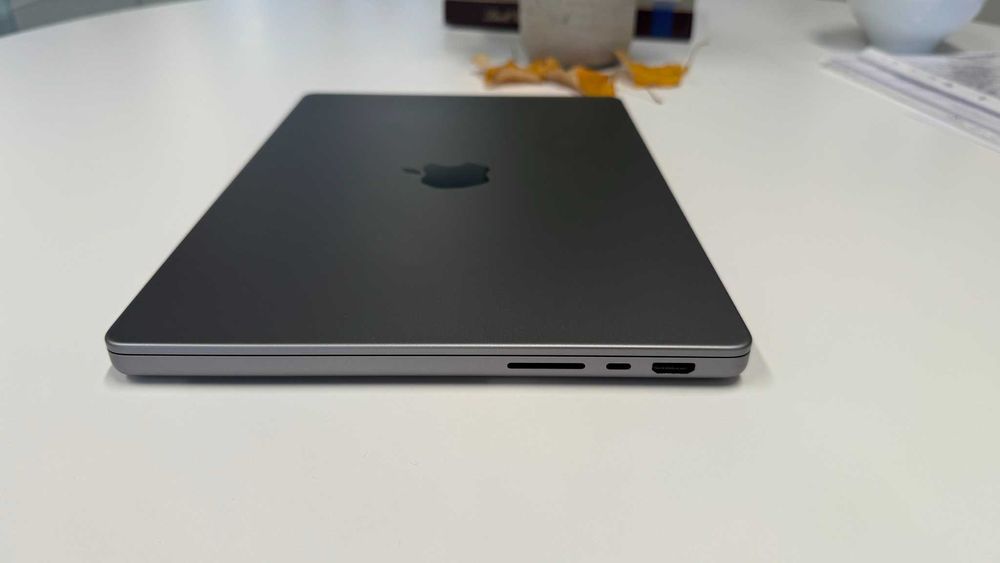 MacBook Pro 14" M1 Pro (2021), 16GB RAM, 512 GB