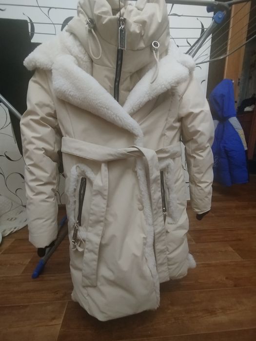 Продам зимнюю куртку