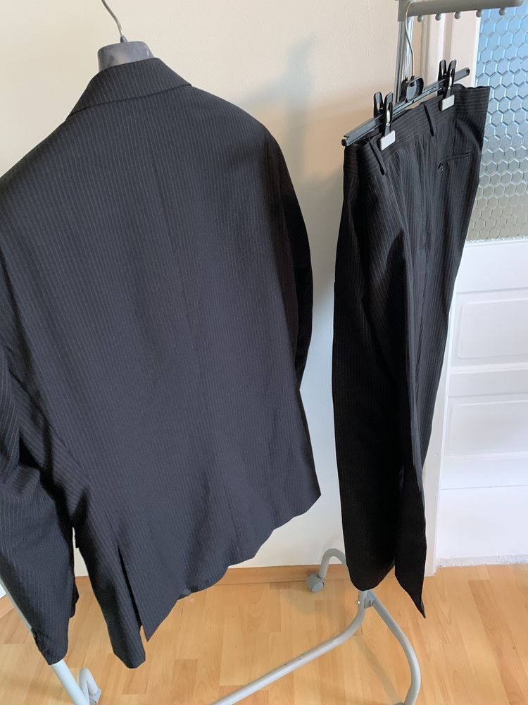 Costum Dressman negru cu dungi