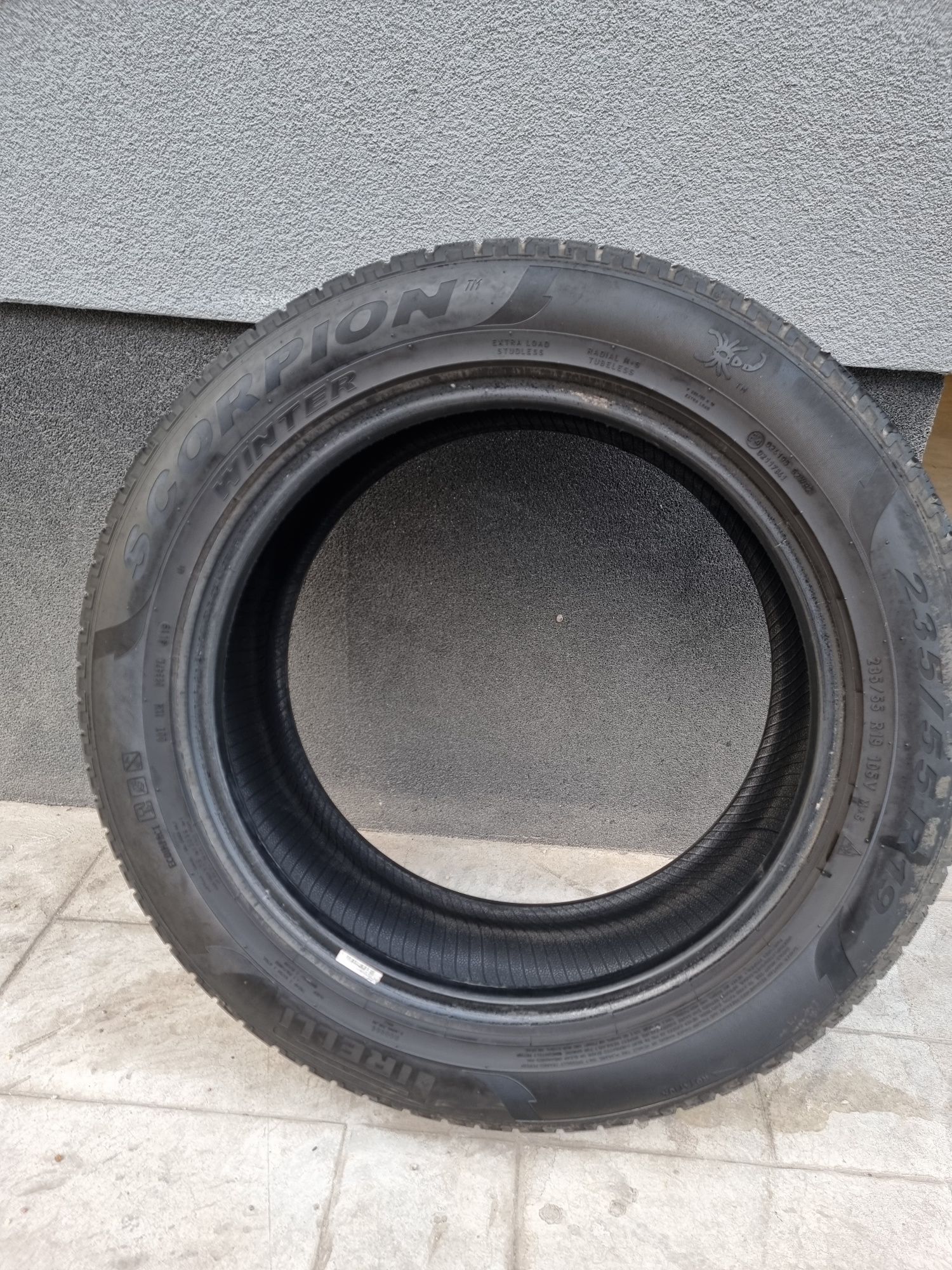 2 броя 235/55/19 гуми PIRELLI Scorpion Winter 4119 5 мм грайфер