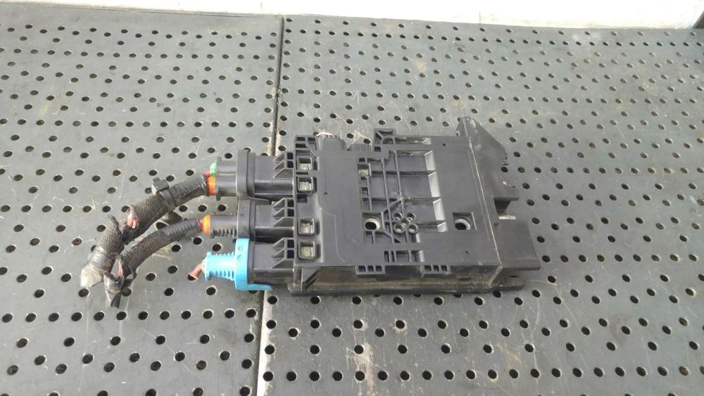 Tablou sigurante borna 1.5 dci renault megane 3 243800011r