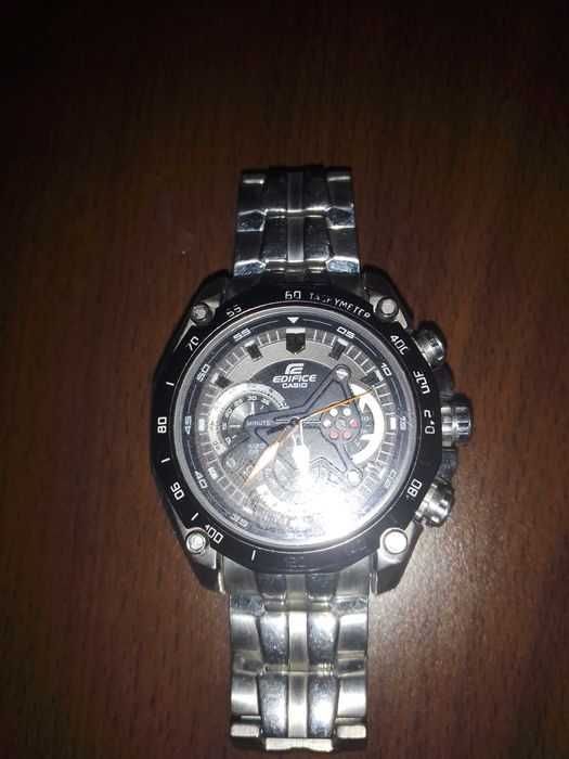 Vând ceas casio edifice