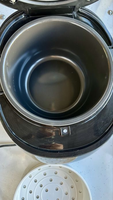 НОВ без кутия! Philips Мултикукър HD4749