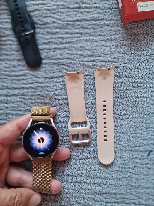 часовник samsung watch 4