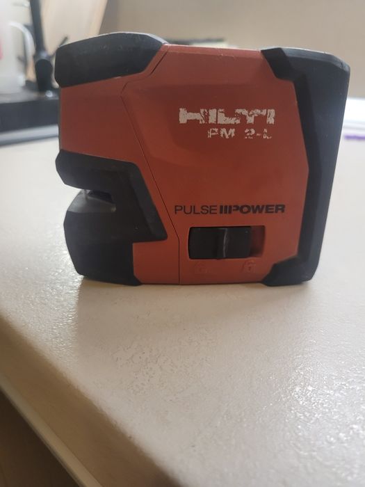 Laser, nivela, Hilti model PM 2-L