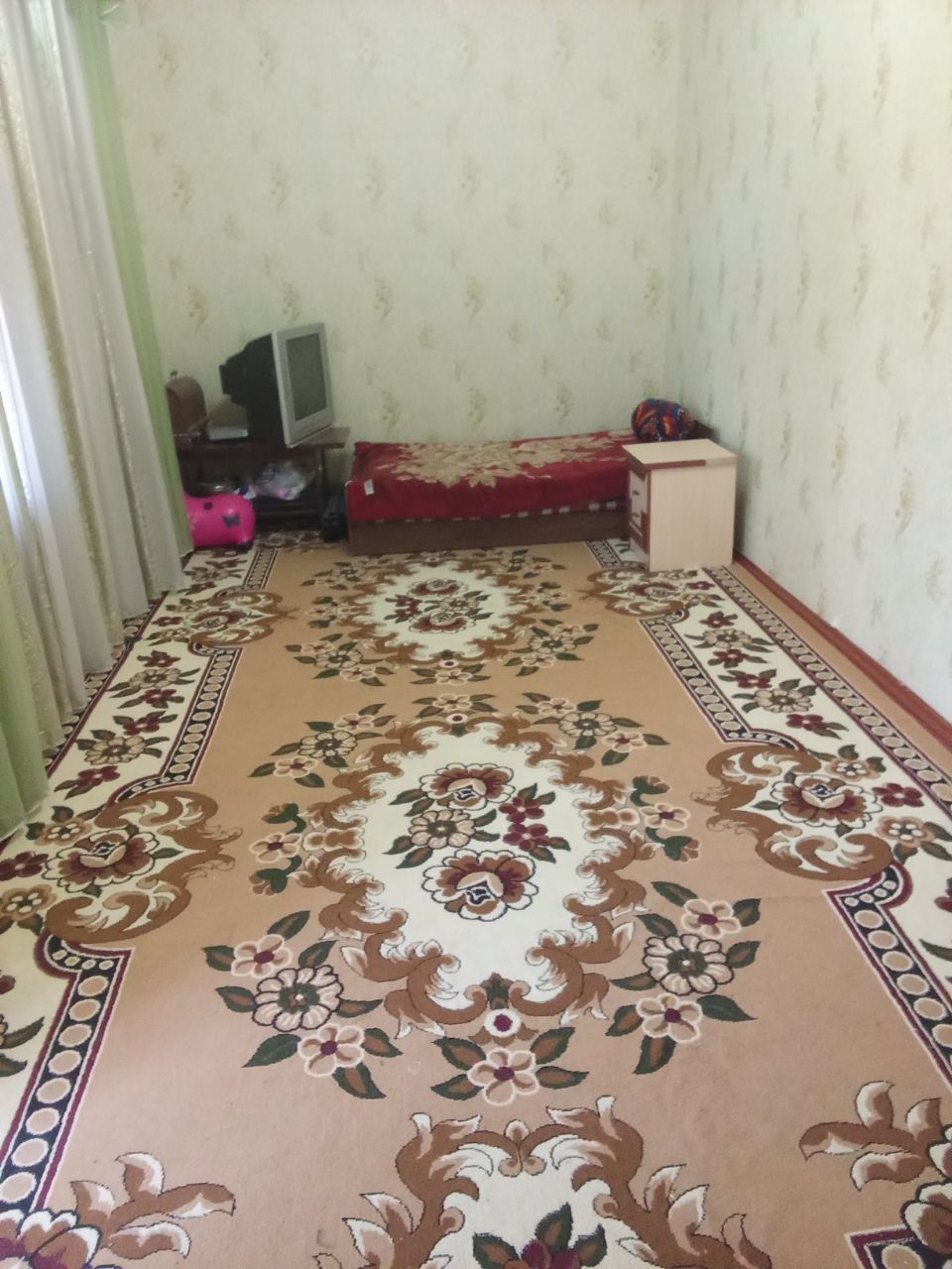 Ховли сотилади яхши шаройтда