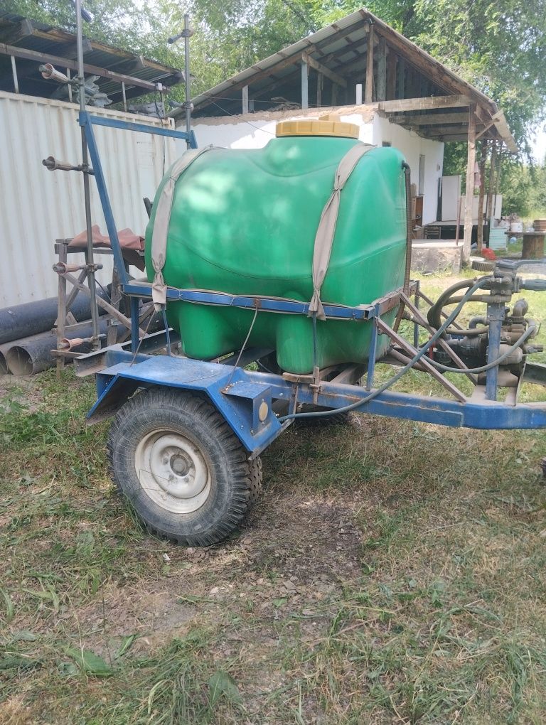Продам опрыскиватель