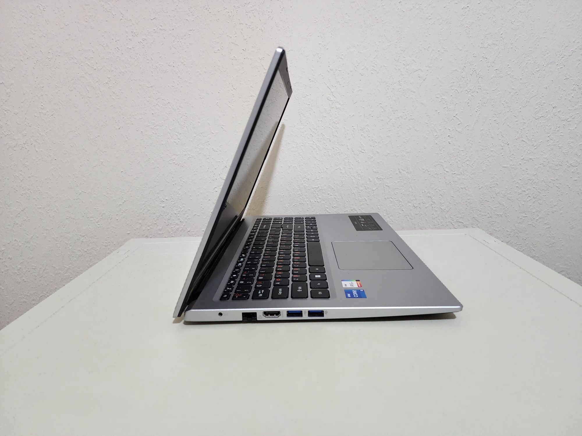 Noutbok ACER Aspire 3