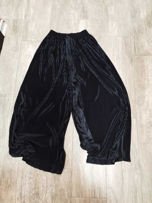 Дънки и панталони по 10 лв