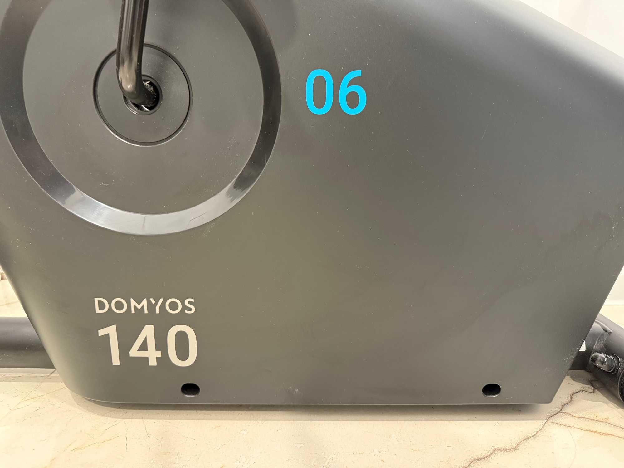 Велоергометър DOMYOS EB 140 (модел 2019)