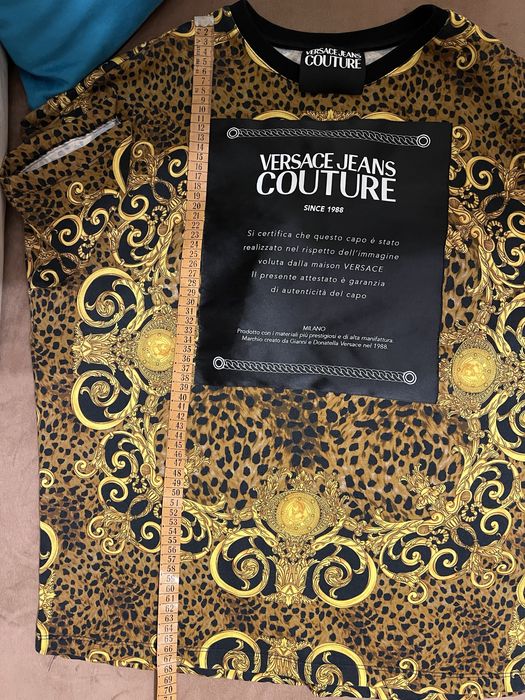Vand tricou Versace