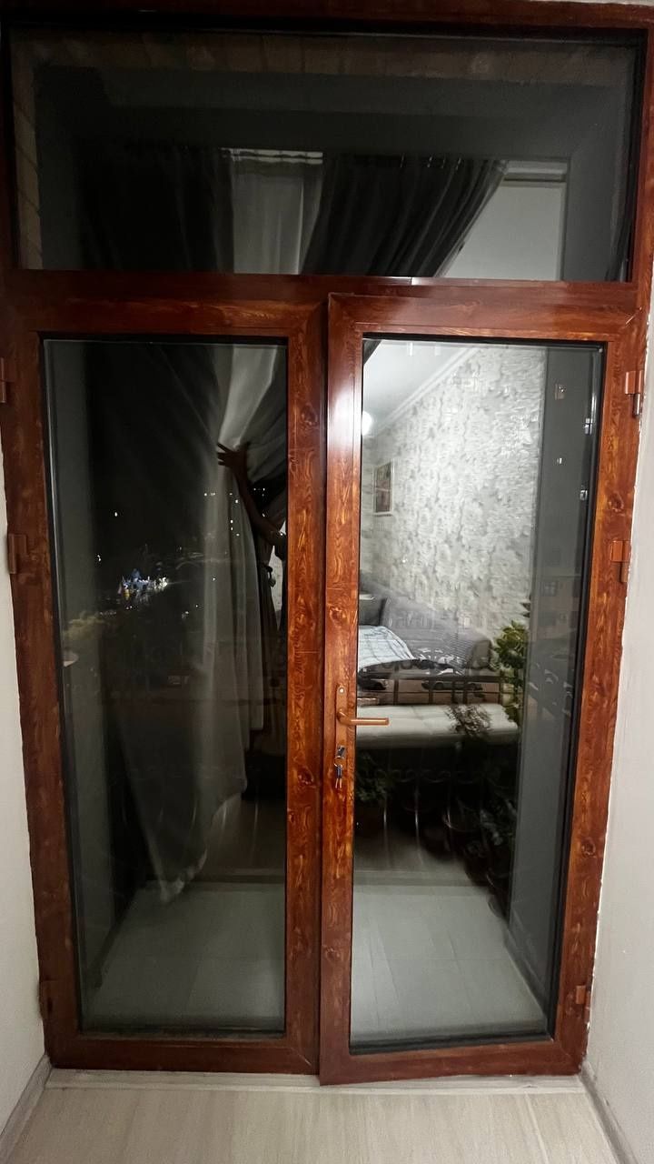 Akfa eshik va rom sotiladi sergilida
