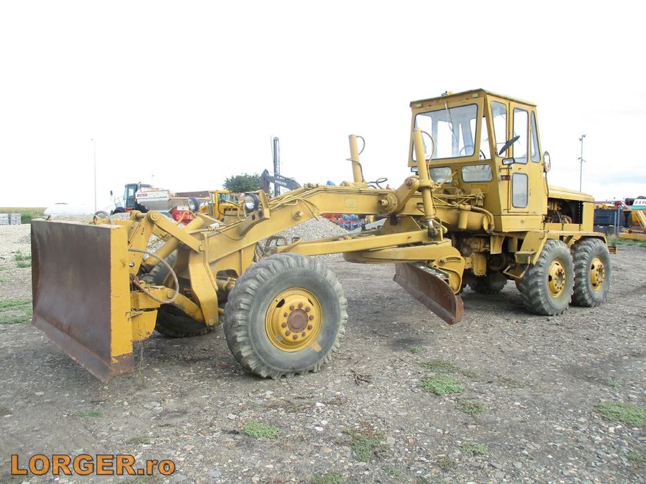 Alta Greder Rusesc Greder rusesc din anul 1989, 6×4, 19 tone, lama fata si mijloc